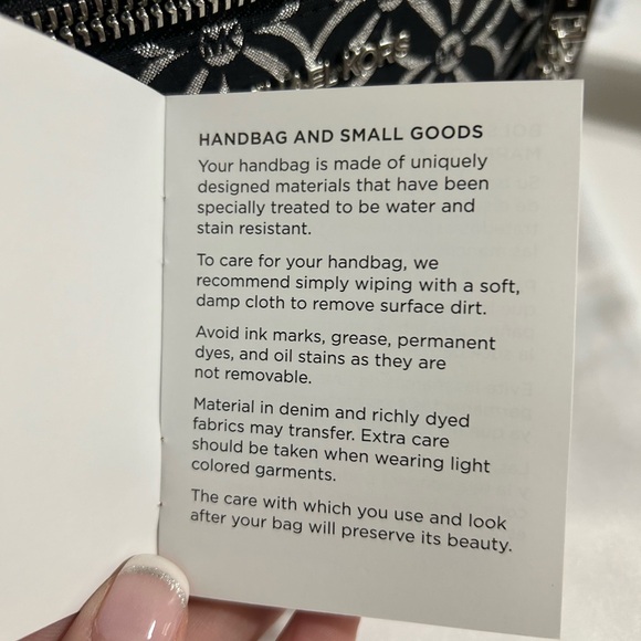 Michael Kors crossbody bag - Picture 6 of 13